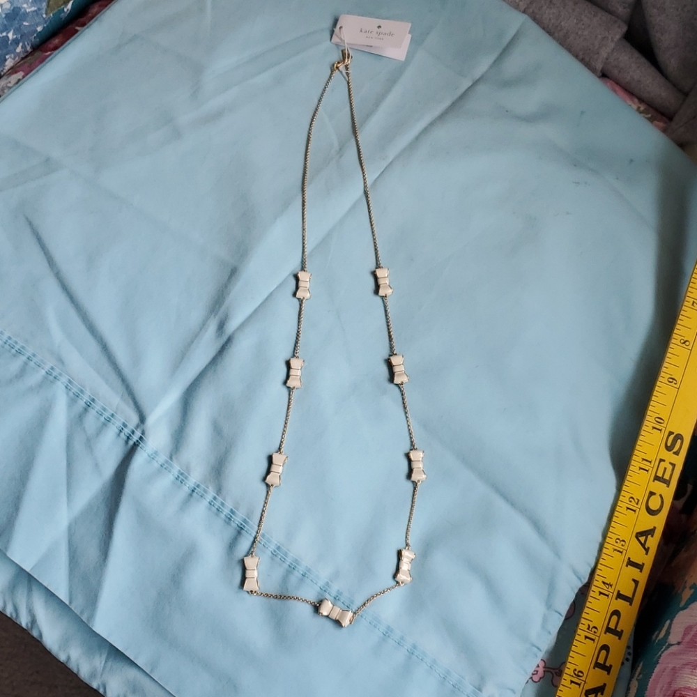 Kate Spade Take A Bow necklace
